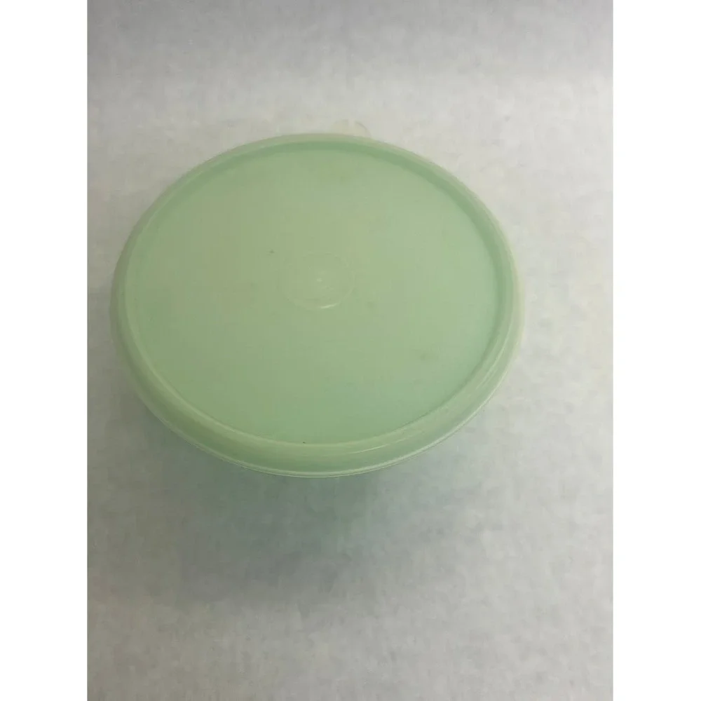 Vintage Tupperware Wonderlier Bowl 234-21 Jadeite Green with Lid 6 Inch USA